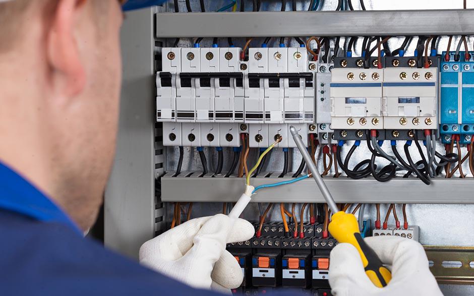 électricien urgent Poigny-la-Forêt